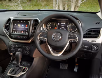 Painel frontal Jeep Cherokee Limited [Australia] (KL) '2014–18