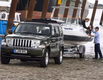 Jeep Cherokee Limited СRD [UK-spec] (KK) '2007–08.2012