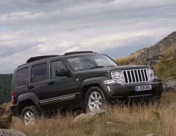 Jeep Cherokee Limited СRD [UK-spec] (KK) '2007–08.2012