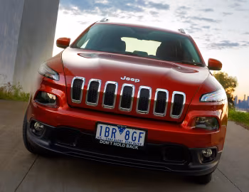 Jeep Cherokee Longitude [Australia] (KL) '2014–18