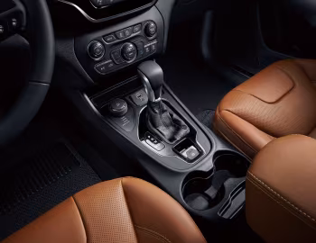 Interior Jeep Cherokee Overland [China] (KL) '2018–22