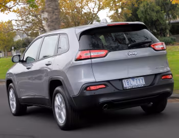 Jeep Cherokee Sport [Australia] (KL) '2014–18