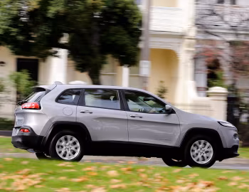 Jeep Cherokee Sport [Australia] (KL) '2014–18