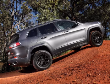 Jeep Cherokee Trailhawk [Australia] (KL) '2018–22