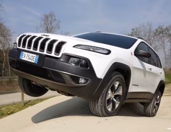 Jeep Cherokee Trailhawk [Worldwide] (KL) '2014–18