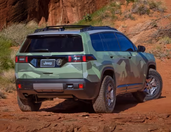 Jeep Cherokee Upland (KM) '03.2026