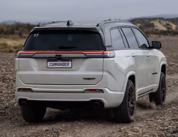 2026 Jeep Commander Blackhawk [Latam] (H6) '2025–pr.