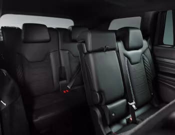 Interior 2025 Jeep Commander Blackhawk [Latam] (H6) '2024–25