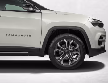 2022–25 Jeep Commander Limited T270 [Latam] (H6) '2021–25