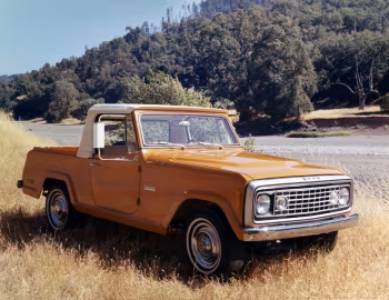 1972–73 Jeep Commando Pickup (C104) '1971–73