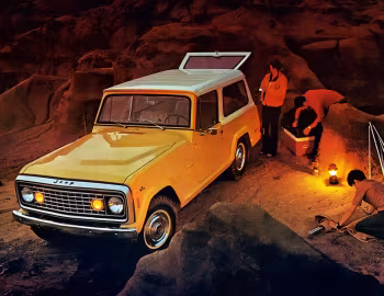 1972–73 Jeep Commando Station Wagon (C104) '1971–73