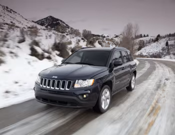 2011–13 Jeep Compass [North America] '12.2010–13