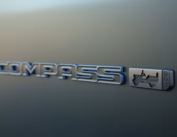 Jeep Compass 4xe "80th Anniversary" [EU-spec] (MP) '2021