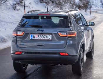 Jeep Compass 4xe "Upland Cross" [EU-spec] (MP) '2023–24