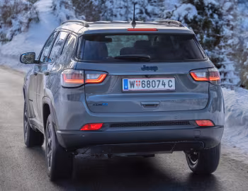 Jeep Compass 4xe "Upland Cross" [EU-spec] (MP) '2023–24