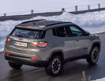 Jeep Compass 4xe "Upland Cross" [EU-spec] (MP) '2023–24