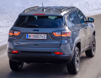 Jeep Compass 4xe "Upland Cross" [EU-spec] (MP) '2023–24