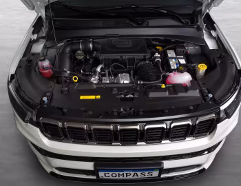 Sob o capô 2025–pr. Jeep Compass Blackhawk [Latam] '2024–pr.