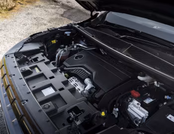 Sous la capuche Jeep Compass e-Hybrid First Edition [UK-spec] '2026