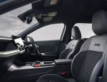 Intérieur Jeep Compass e-Hybrid First Edition [UK-spec] '2026