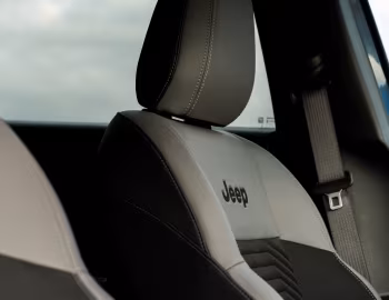 Intérieur Jeep Compass e-Hybrid First Edition [UK-spec] '2026