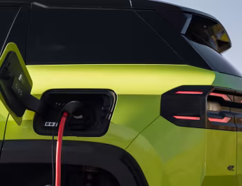 Jeep Compass Full Electric First Edition [UK-spec] '2026