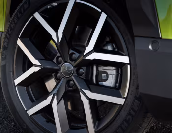 Jeep Compass Full Electric First Edition [UK-spec] '2026