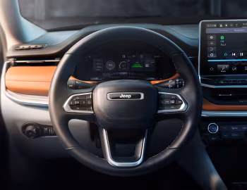 Painel frontal 2022–pr. Jeep Compass High Altitude [North America] (MP) '2021–pr.