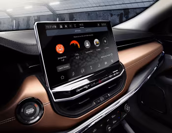 Interior 2022–pr. Jeep Compass High Altitude [North America] (MP) '2021–pr.