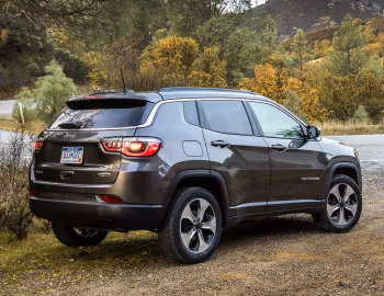 2017–21 Jeep Compass Latitude [North America] (MP) '2017–21