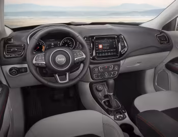 Painel frontal 2017–21 Jeep Compass Limited [North America] (MP) '2017–21