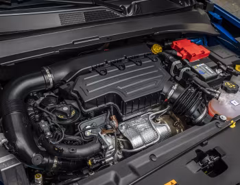 Sob o capô Jeep Compass Limited [EU-spec] (MP) '2021–24