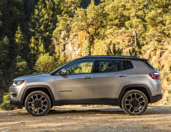 2017–21 Jeep Compass Limited [North America] (MP) '2017–21