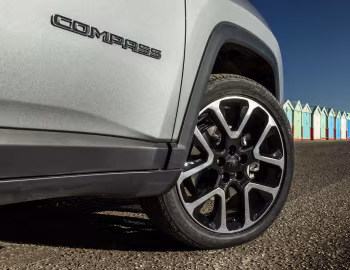 Jeep Compass Limited [UK-spec] (MP) '2017–21
