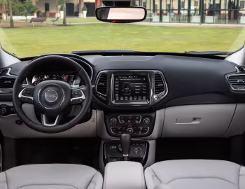 Painel frontal Jeep Compass Limited 4xe [EU-spec] (MP) '2020–21