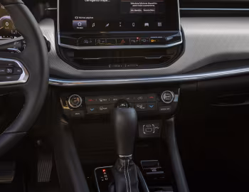 Interior 2022–25 Jeep Compass Limited T270 [Latam] (MP) '2021–25