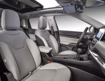 Interior 2022–pr. Jeep Compass Longitude T270 [Latam] (MP) '2021–pr.
