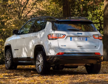 Jeep Compass Summit 4xe [EU-spec] (MP) '2024–25