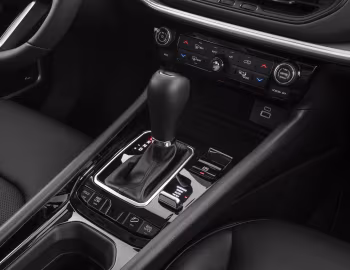 Interior 2023–24 Jeep Compass S 4xe [Latam] (MP) '2022–24