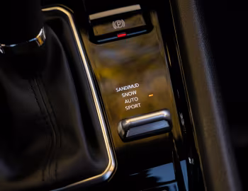 Intérieur Jeep Compass Summit 4xe [EU-spec] (MP) '2024–25