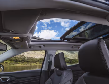 Interior 2023–24 Jeep Compass S 4xe [Latam] (MP) '2022–24