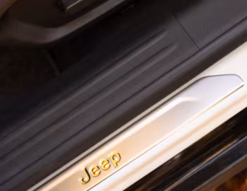 Jeep Compass Summit 4xe [EU-spec] (MP) '2024–25