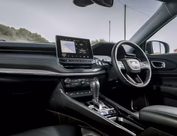 Interior Jeep Compass S 4xe [UK-spec] (MP) '2021–24