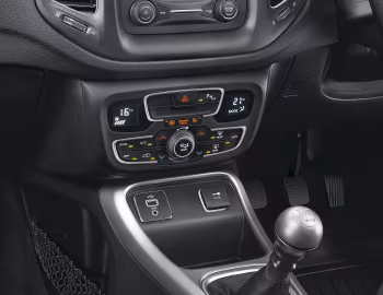 Interior Jeep Compass Sport Plus [India] (MP) '2019–21