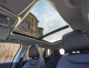 Interior Jeep Compass Summit 4xe [EU-spec] (MP) '2024–25