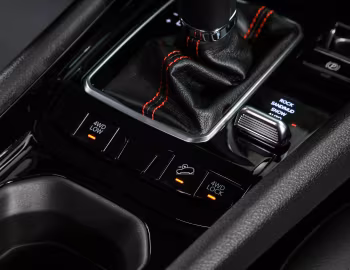 Interior Jeep Compass Trailhawk 4xe [EU-spec] (MP) '2021–25