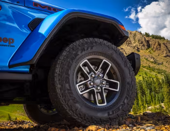 2024–pr. Jeep Gladiator Mojave X [North America] (JT) '2023–pr.
