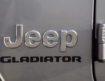 Jeep Gladiator Overland [EU-spec] (JT) '2021–23
