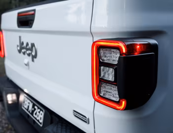 Jeep Gladiator Overland [Australia] (JT) '2020–pr.