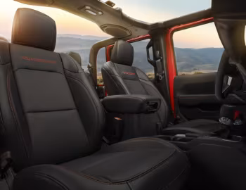 Interior 2020–23 Jeep Gladiator Rubicon [North America] (JT) '2019–23